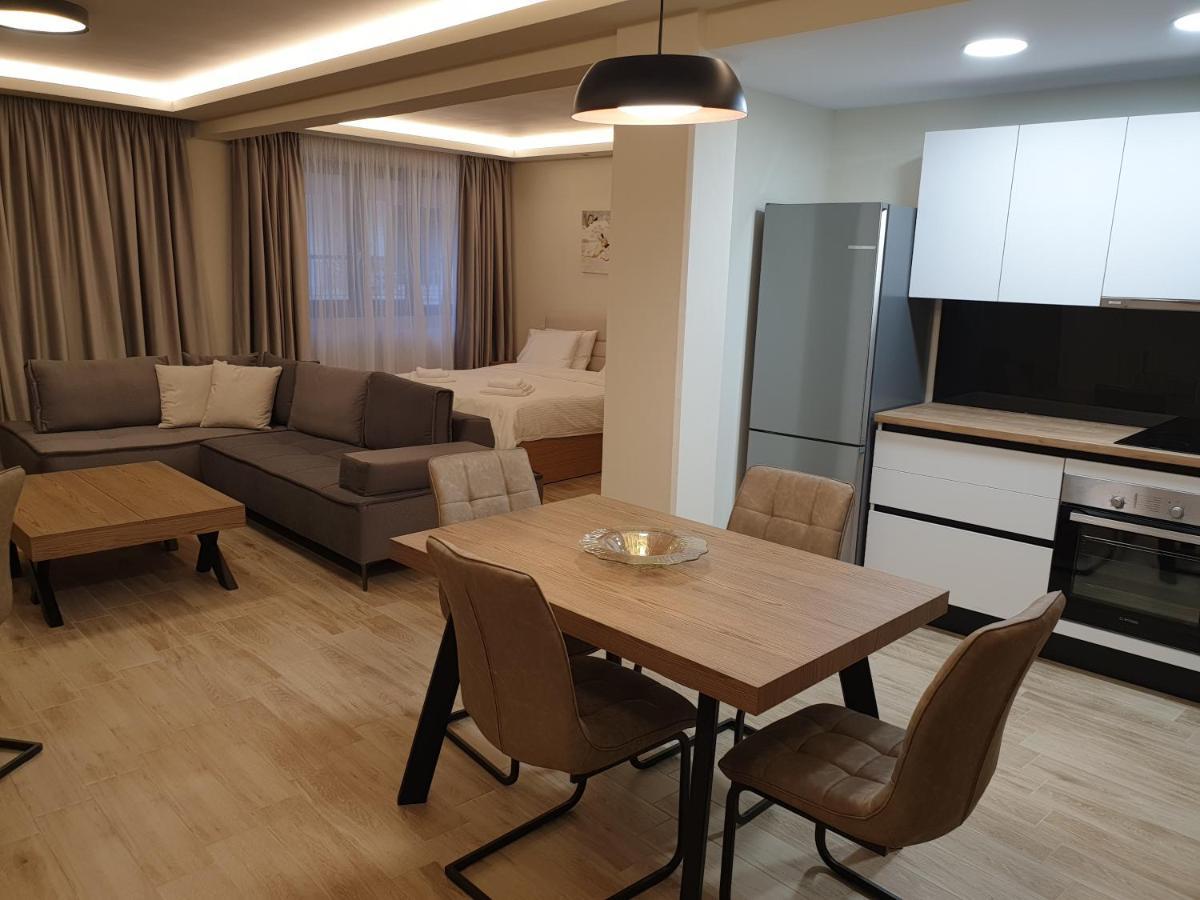 Olive Deluxe Apartment คาร์ดิทซา ภายนอก รูปภาพ