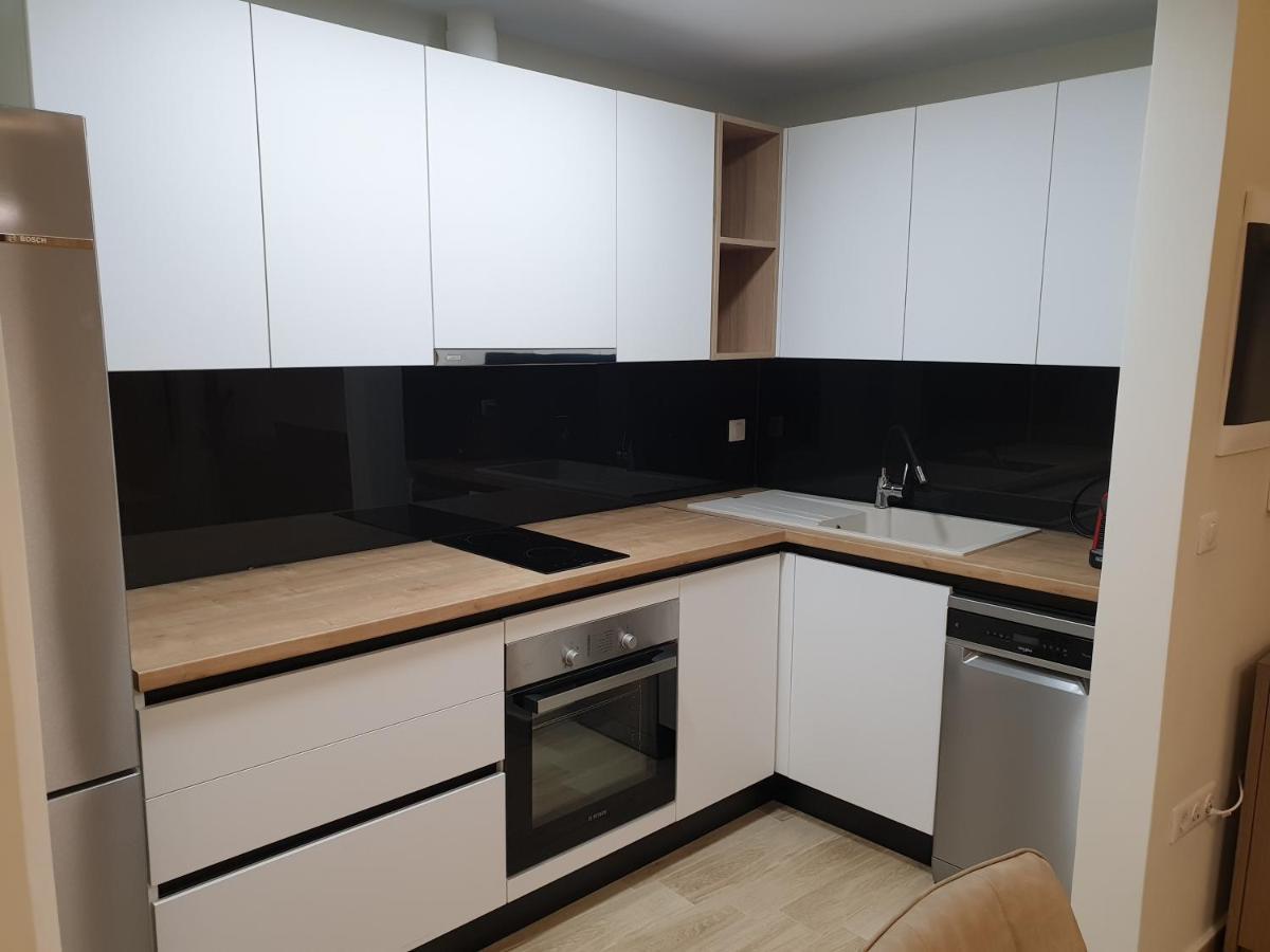 Olive Deluxe Apartment คาร์ดิทซา ภายนอก รูปภาพ