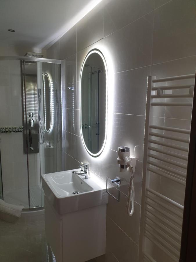 Olive Deluxe Apartment คาร์ดิทซา ภายนอก รูปภาพ