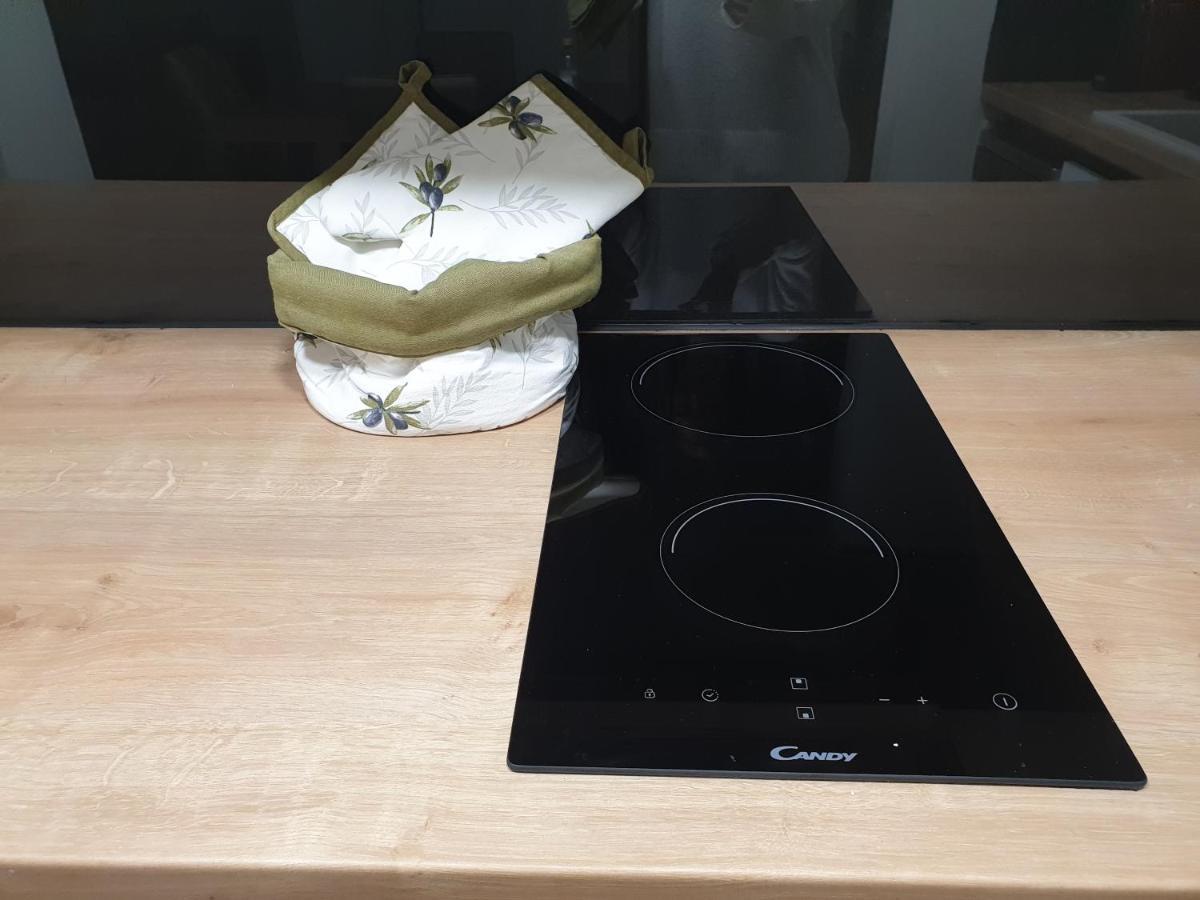 Olive Deluxe Apartment คาร์ดิทซา ภายนอก รูปภาพ
